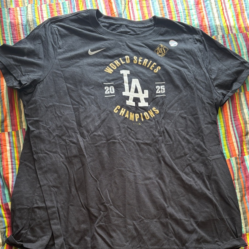 Nike Black LA Dodgers World Series Champions Graphic Tee 2xL woman new